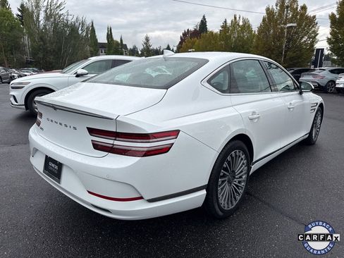 Used 2024 Genesis G80 image 7