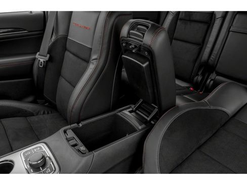 Used 2019 Jeep Grand Cherokee Trailhawk AWD/4WD image 9