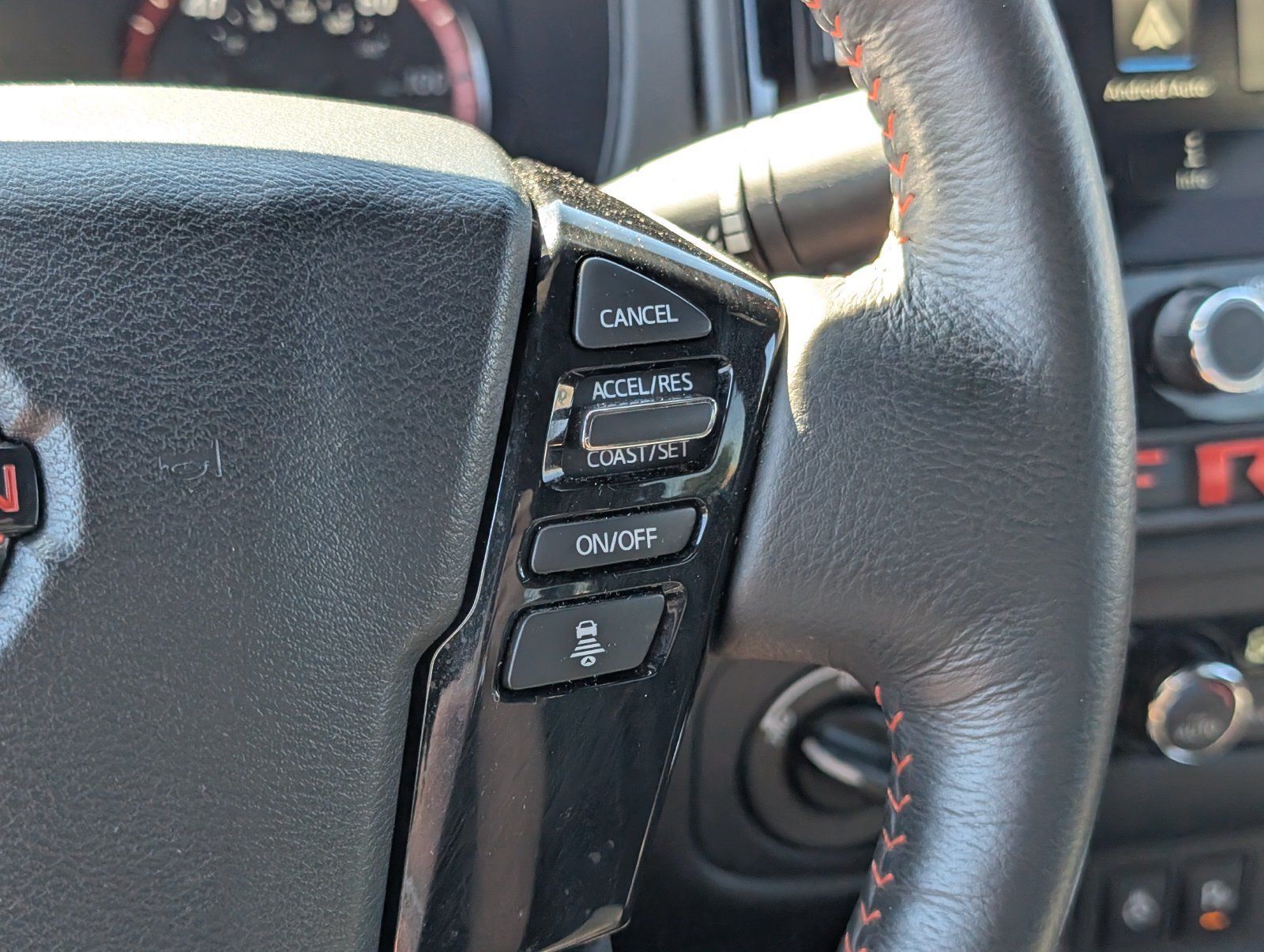 Used 2026 Nissan Frontier PRO-4X AWD/4WD image 19