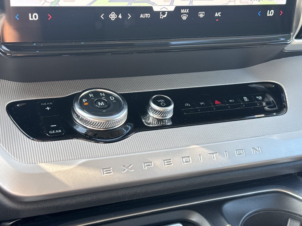 Used 2025 Ford Expedition Max Active RWD image 22