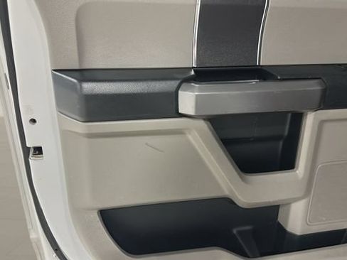 Used 2019 Ford F150 XLT AWD/4WD image 27