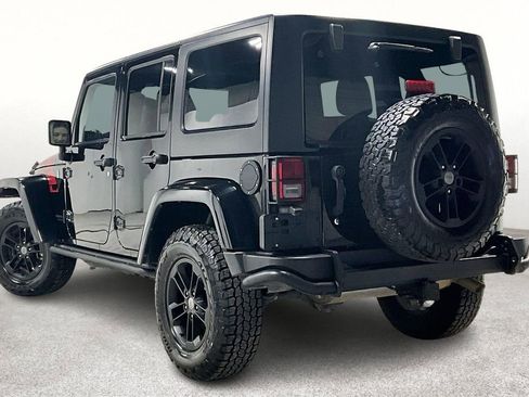 Used 2017 Jeep Wrangler Unlimited Sahara image 15