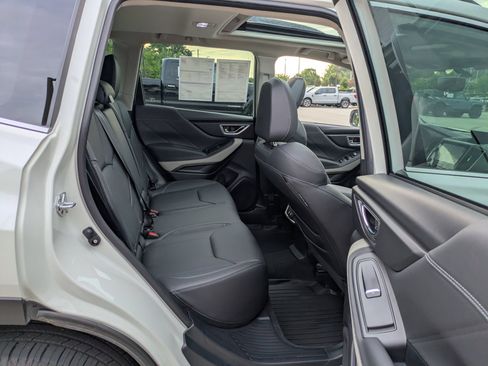 Used 2024 Subaru Forester Limited AWD/4WD image 35