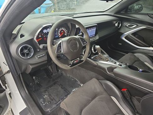 Certified 2021 Chevrolet Camaro SS image 11