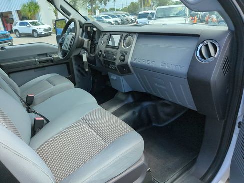 Used 2011 Ford F350 XLT w/ XLT Interior Pkg AWD/4WD image 14