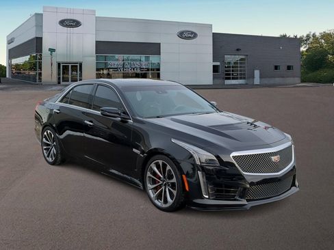 Used 2016 Cadillac CTS V w/ Luxury Package image 2