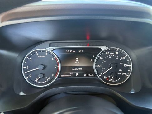 Used 2021 Nissan Rogue SV AWD/4WD image 16