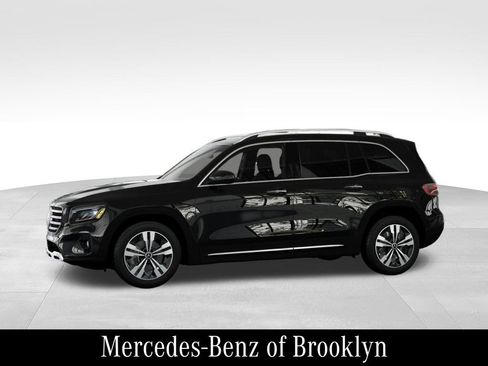 Certified 2026 Mercedes-Benz GLB 250 4MATIC image 39