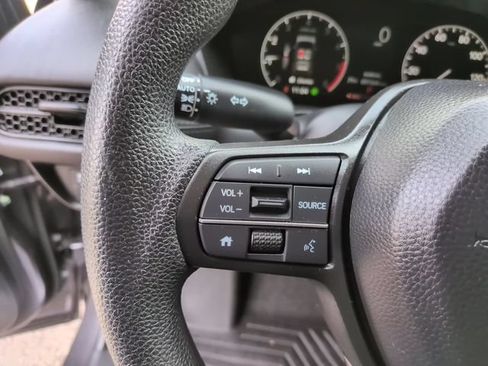 Used 2025 Honda HR-V LX image 14