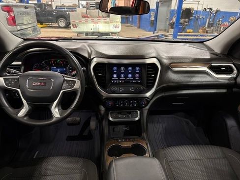 Used 2023 GMC Acadia SLE w/ Driver Convenience Package image 30
