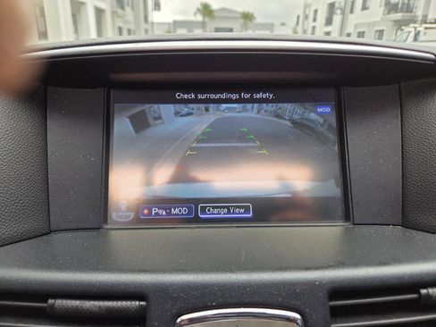 Used 2015 INFINITI Q70 3.7 RWD image 24