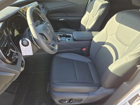 New 2026 Lexus RX 350 FWD image 6