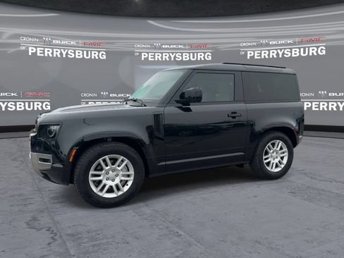 Used 2023 Land Rover Defender 90 SE AWD/4WD image 4