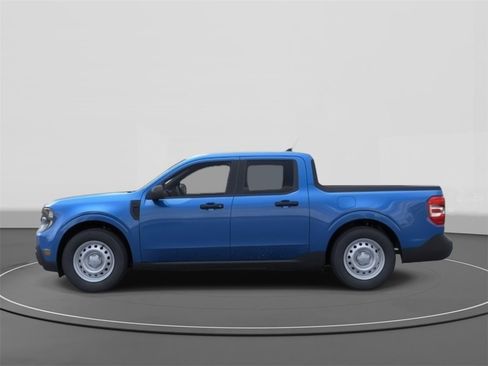 New 2025 Ford Maverick XL image 3