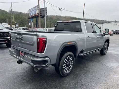 New 2026 GMC Sierra 2500 Denali Ultimate w/ LPO, Black Badging Package image 3