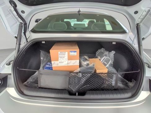 New 2025 Hyundai Ioniq 6 SEL image 28