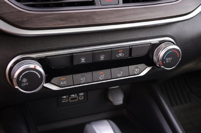 Certified 2025 Nissan Altima 2.5 SV FWD image 18