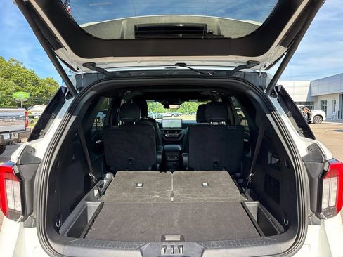Used 2025 Ford Explorer ST AWD/4WD image 17