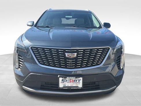 Used 2019 Cadillac XT4 Premium Luxury AWD/4WD image 2