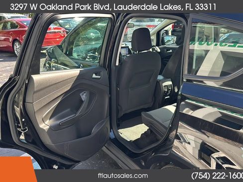 Used 2018 Ford C-MAX SE w/ Equipment Group 201A FWD image 25