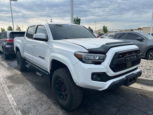 Used 2023 Toyota Tacoma SR5 AWD/4WD image 1