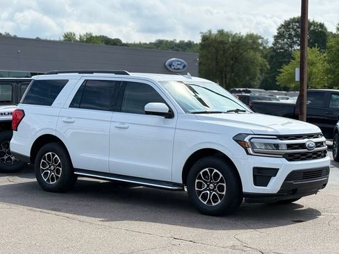 Certified 2023 Ford Expedition XLT AWD/4WD image 36