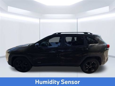 Used 2016 Jeep Cherokee 75th Anniversary FWD image 11