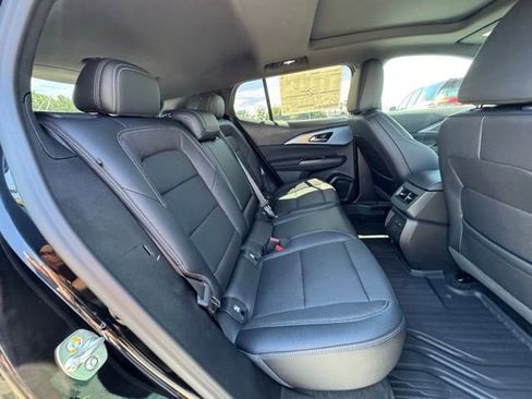 New 2025 Chevrolet Equinox EV LT w/ Convenience Package II FWD image 21