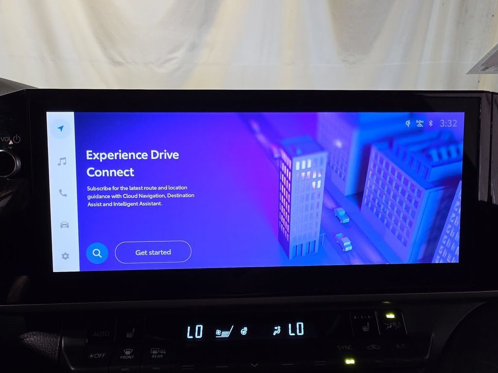 Used 2025 Toyota Camry XLE FWD image 20