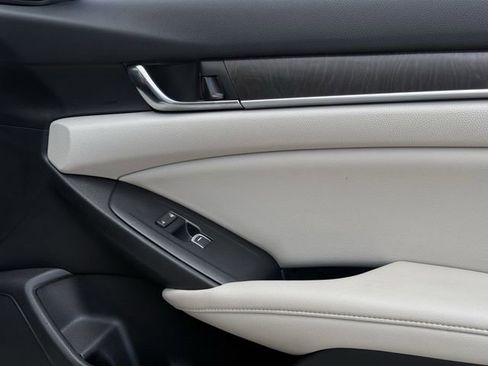Used 2021 Honda Accord EX-L image 30