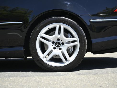 Used 2003 Mercedes-Benz CL 55 AMG image 9