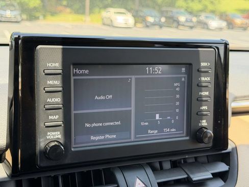 Used 2019 Toyota RAV4 LE w/ Carpet Mat Package AWD/4WD image 3