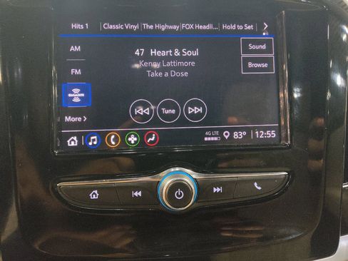 Used 2022 Chevrolet Traverse LS FWD image 25