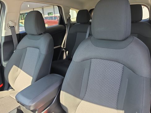 Certified 2025 Kia Sportage LX FWD image 21