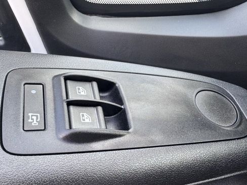 Used 2025 RAM ProMaster 2500 w/ Storage Group image 11