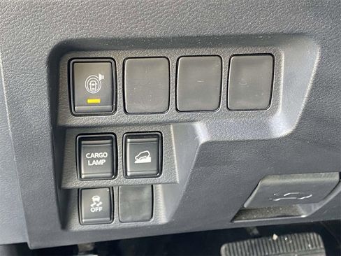 Used 2023 Nissan Frontier SV w/ Technology Package image 18