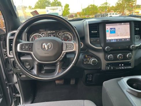 Used 2022 RAM 1500 Big Horn AWD/4WD image 16