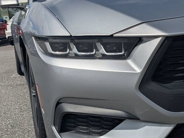 Certified 2024 Ford Mustang Convertible RWD image 9