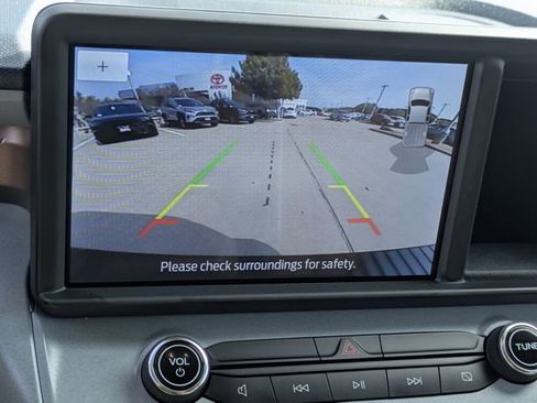 Used 2024 Ford Maverick Lariat image 18