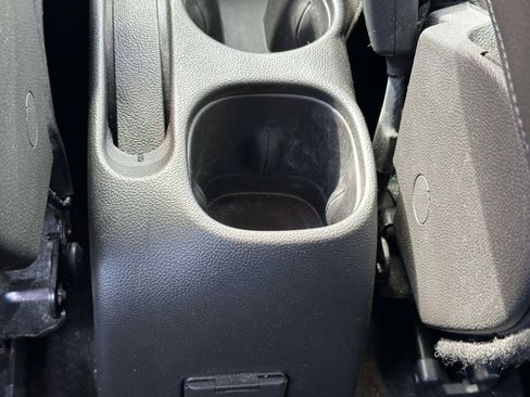 Used 2022 Chevrolet Trax LT w/ LT Convenience Package AWD/4WD image 12