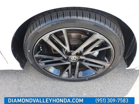 Used 2025 Toyota Camry XSE image 30