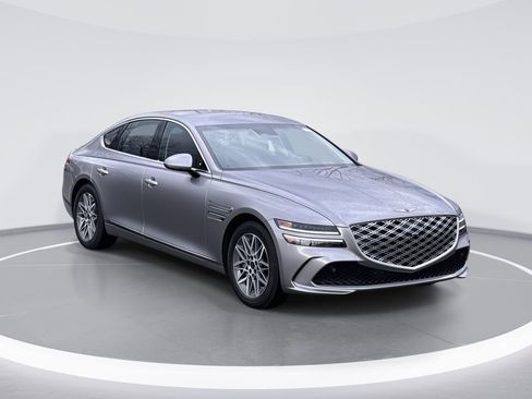Used 2025 Genesis G80 2.5T image 1
