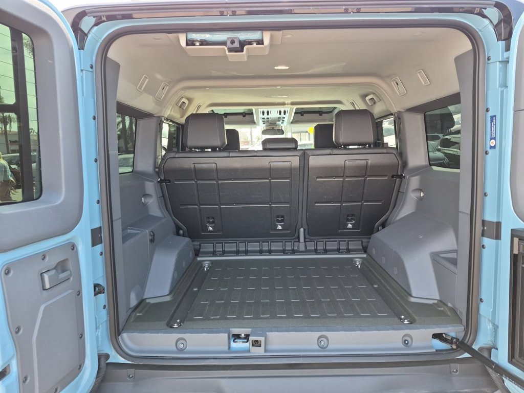Used 2025 INEOS Grenadier Station Wagon AWD/4WD image 25