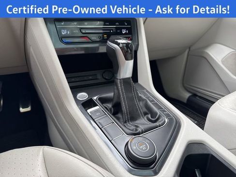 Certified 2022 Volkswagen Tiguan SE R-Line AWD/4WD image 14