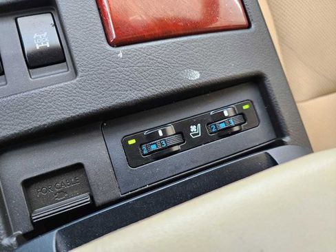 Used 2011 Lexus RX 350 AWD w/ Premium Pkg image 24