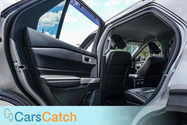 Used 2021 Ford Explorer Limited w/ Equipment Group 301A RWD image 32