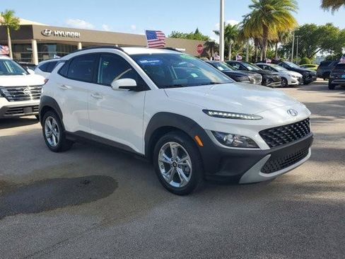 Certified 2023 Hyundai Kona SEL FWD image 3