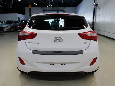 Used 2016 Hyundai Elantra GT image 8