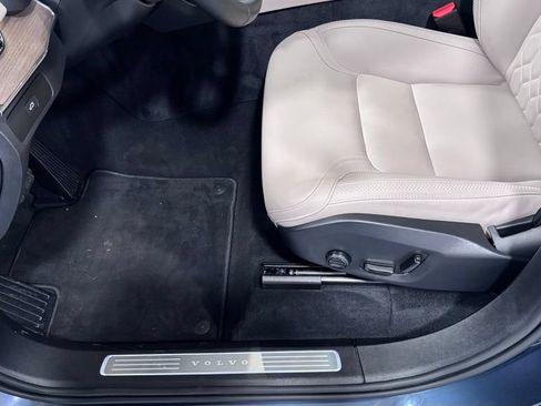 Certified 2026 Volvo XC90 B6 Plus AWD/4WD image 11