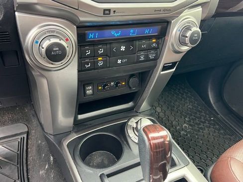 Used 2017 Toyota 4Runner SR5 Premium AWD/4WD image 20